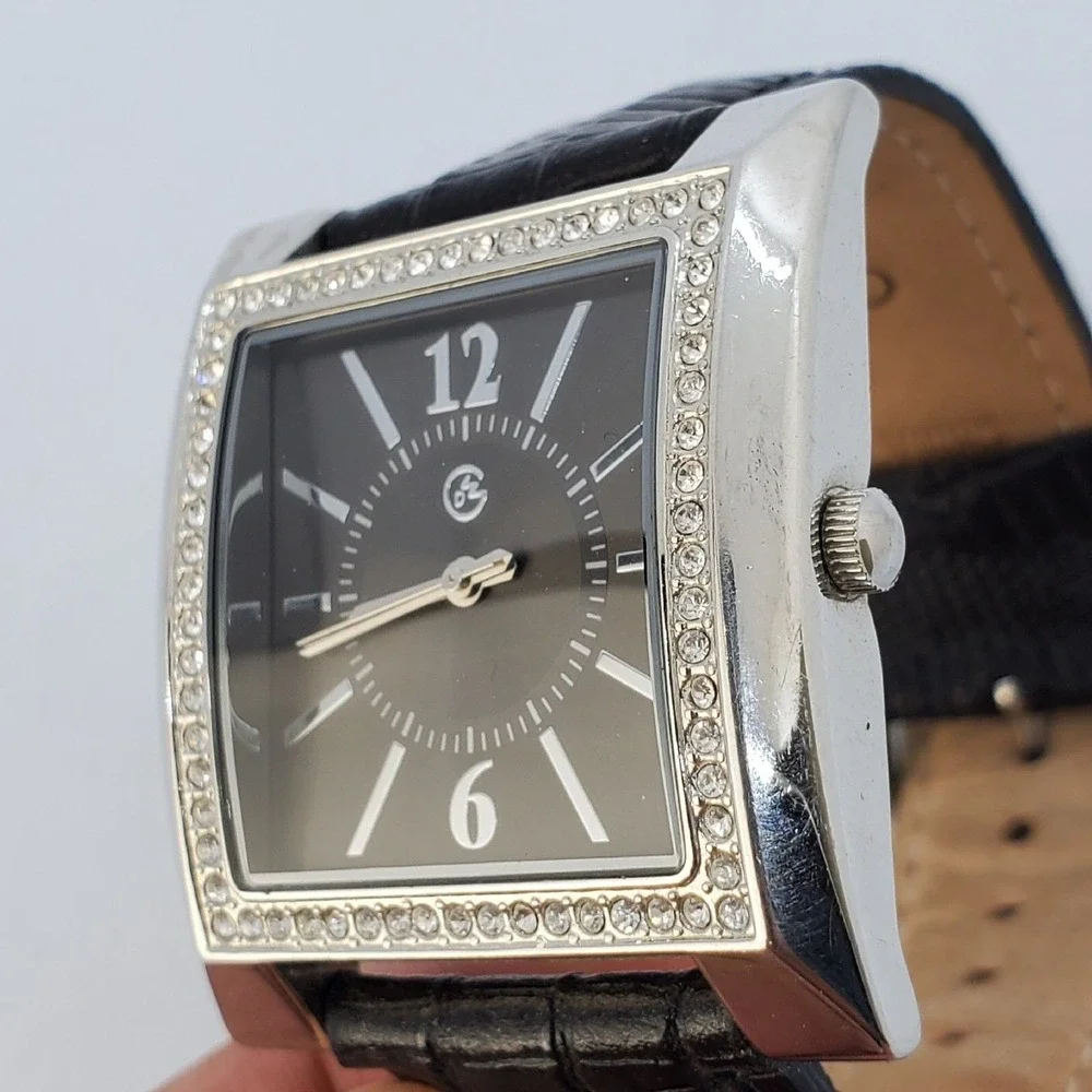 GEGRGE 38MM Women's Watch Crystal Bezel Black Leather Band Straps New Battery‎